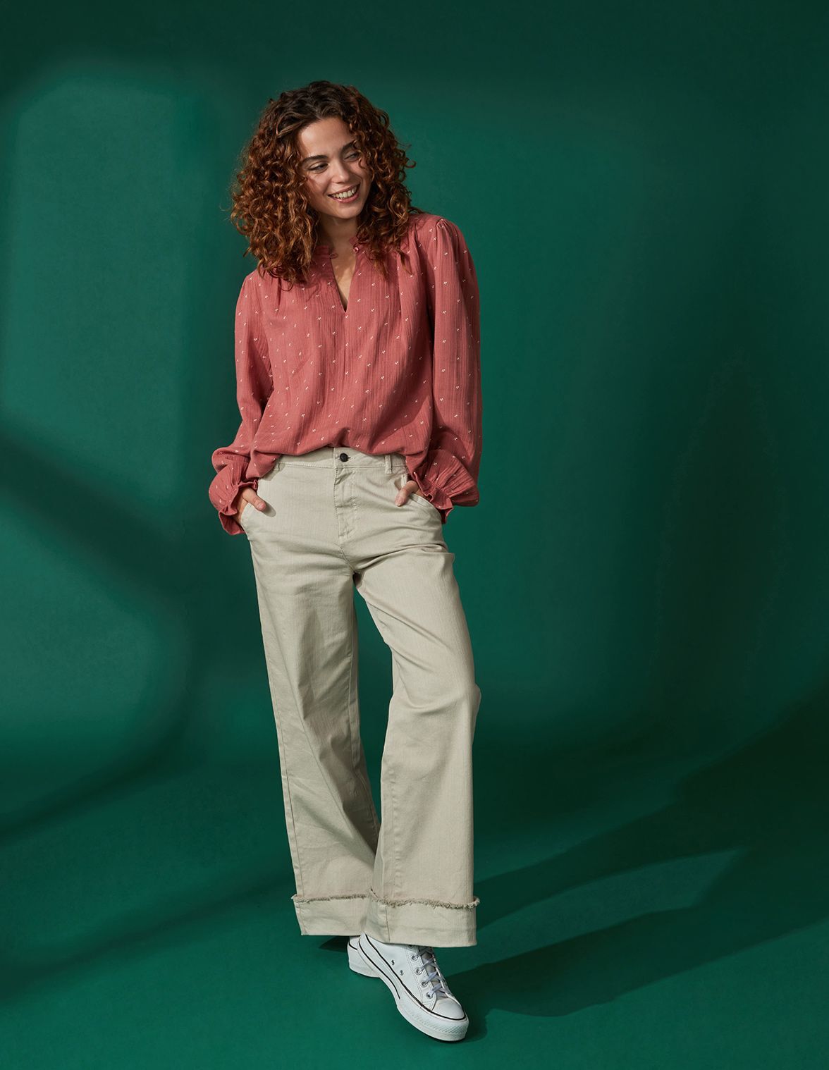 LOOK CHICA OI22
